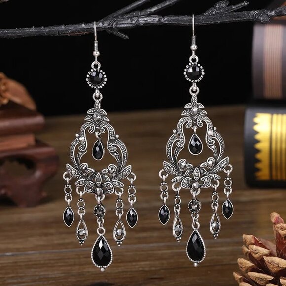 2/$24 Vintage-Style Silver Plated Black Chandelier Dangle Earrings - Picture 1 of 8